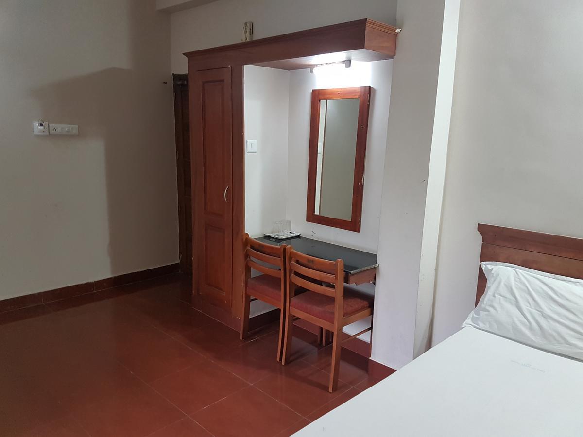 Shalimar Metro Hotel Kochi Екстериор снимка